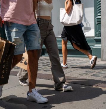 Americanii nu vor innebuni cu cadourile de sarbatori din cauza inflatiei