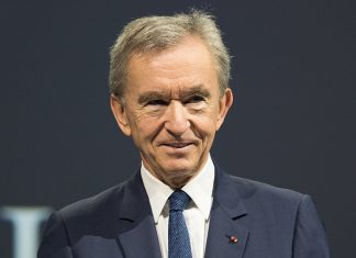 Bernard Arnault il inlocuieste pe Jeff Bezos ca cel mai bogat om din lume