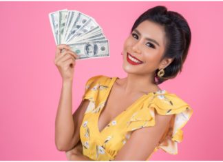 Crezi in ritualuri? Iata 3 pentru a atrage dragoste, bani si sanatate in noul an