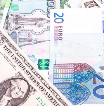 De ce dolarul este puternic si de ce este asta o problema?