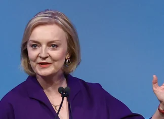 Liz Truss va fi urmatorul prim-ministru al Marii Britanii dupa ce l-a invins pe Rishi Sunak