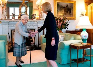 Liz Truss preia functia de prim-ministru al Marii Britanii dupa o intalnire cu Regina Elisabeta a II-a