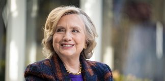 Organizatia nonprofit a lui Hillary Clinton a canalizat 75.000 de dolari pentru a definanta grupului de politie de extrema stanga