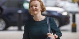 Noul premier al Marii Britanii, Truss, promite ca va aborda criza energetica, o economie in dificultate