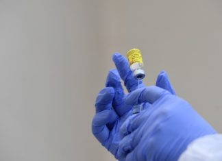 Pe masura ce cererea pentru vaccinul impotriva variolei maimutelor se blocheaza, mobilizarea devine hiperlocala