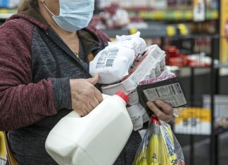 Afla cum sa-ti gestionezi banii in 2023 pentru a lupta impotriva inflatiei si a preturilor ridicate