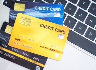 Iata de ce ar trebui sa aveti mai multe carduri de credit