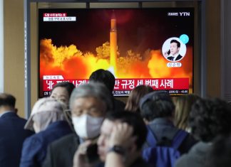 Coreea de Sud trage 3 rachete de testare ca raspuns la lansarile nord-coreene