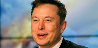 Elon Musk scoate o pagina din registrul social media al lui Mark Zuckerberg