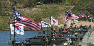Exercitii militare desfasurate de Coreea de Sud si SUA, acestea se pregatesc sa lupte impotriva Coreei de Nord