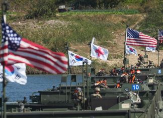 Exercitii militare desfasurate de Coreea de Sud si SUA, acestea se pregatesc sa lupte impotriva Coreei de Nord