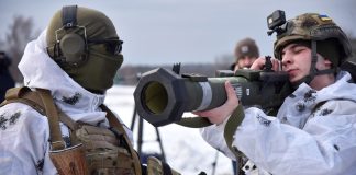 Inspectori militari americani prezenti in Ucraina pentru a urmari armele si echipamentele