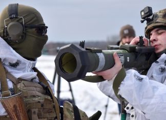 Inspectori militari americani prezenti in Ucraina pentru a urmari armele si echipamentele