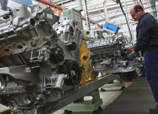 Parlamentarii UE au decis: din 2035 se va face trecerea la automobile cu emisii zero