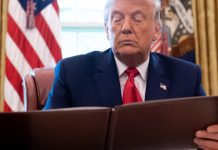 Va candidat Trump din nou, doar pentru a nu ajunge la inchisoare?