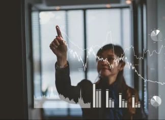 10 strategii pentru ca afacerea ta sa navigheze si sa prospere in vremuri de criza