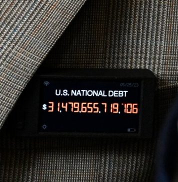 Acordul privind plafonul datoriilor sugereaza ca datoria va continua sa creasca rapid