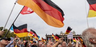 Alegerile de stat dau un impuls extremei drepte a Germaniei