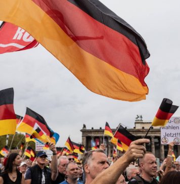 Alegerile de stat dau un impuls extremei drepte a Germaniei