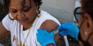 Ar trebui sa primiti un alt vaccin Covid acum sau sa mai asteptati?