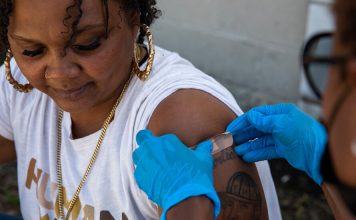 Ar trebui sa primiti un alt vaccin Covid acum sau sa mai asteptati?