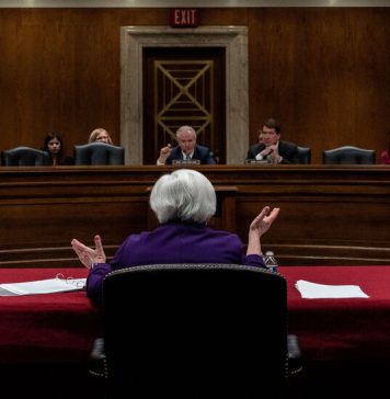 Avertismentele lui Yellen cu privire la limita de indatorare nu au fost luate in seama, lasand-o sa se confrunte cu consecintele