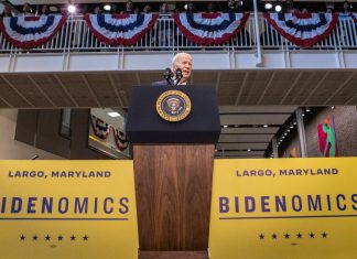 Biden ii acuza pe republicani de subcotarea americanilor din clasa muncitoare