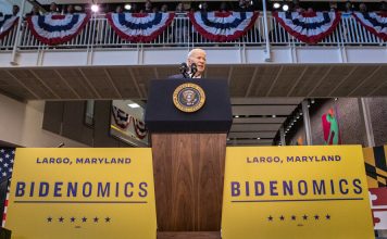 Biden ii acuza pe republicani de subcotarea americanilor din clasa muncitoare