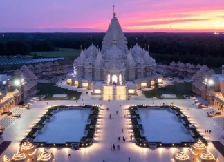 Cel mai mare templu hindus din afara Asiei se deschide in New Jersey, construit de 12.500 de voluntari