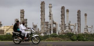 Creste opozitia fata de importurile de petrol rafinat rusesc din SUA