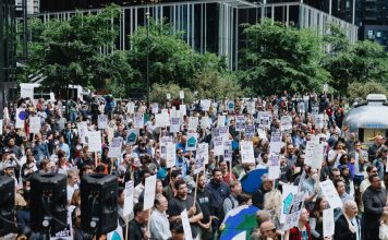 Cum a conectat munca la distanta angajatii care castiga 19 dolari pe ora si 80.000 de dolari pe an