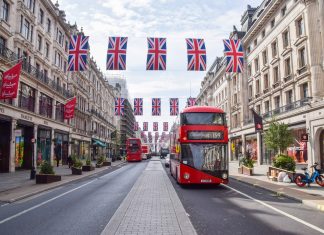 Este Partidul Laburist din Marea Britanie o gramada de conservatori, naivi sau mincinosi?