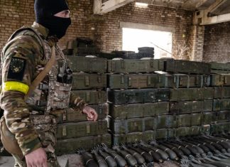 Firma chineza a trimis transporturi mari de praf de pusca la fabrica de munitie din Rusia