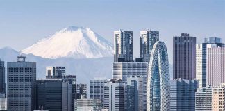 Firmele japoneze parasesc Tokyo pentru stick-uri