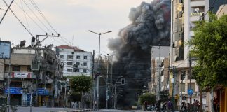 In tot Orientul Mijlociu exista o crestere a sprijinului pentru palestinieni in timp ce razboiul izbucneste in Gaza