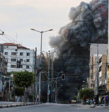 In tot Orientul Mijlociu exista o crestere a sprijinului pentru palestinieni in timp ce razboiul izbucneste in Gaza