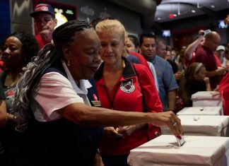 Lucratorii din domeniul ospitalitatii din Las Vegas autorizeaza greva in statiunile majore