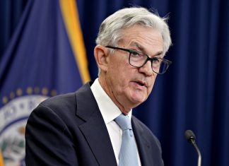 Oficialii Fed vad ca politica „restrictiva” ramane in vigoare pana cand inflatia se atenueaza
