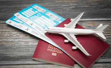 Pretul biletului de avion a ramas acelasi in ultimul deceniu