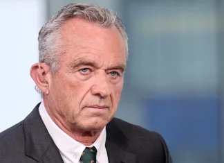 Robert F. Kennedy se indreapta spre o despartire de Partidul Democrat