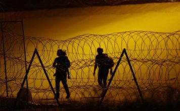 SUA continua sa deporteze oameni intr-o tara despre care considera ca este prea periculoasa pentru calatorie