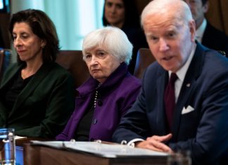 Vizita lui Yellen in China are ca scop atenuarea tensiunilor pe fondul diviziunilor profunde