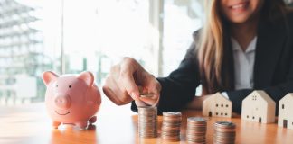 7 greseli esentiale de bani pe care oamenii le fac la 40 de ani