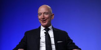 5 moduri in care Jeff Bezos traieste o viata extravaganta