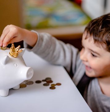 5 sfaturi de bani de facut inainte de a te muta impreuna