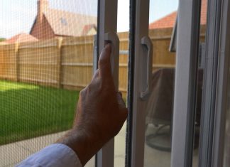 Plase de tantari sau cum sa ai o vara linistita