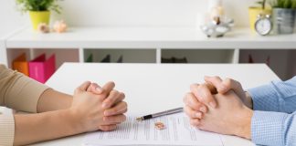 Cum se pot împărți bunurile comune după divorț, fără ajutorul instanței?